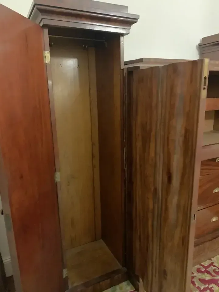 Large Antique Mahogany Wardrobe With Drawers, Shelves & Linen Press Sliders In Good Condition photo buy