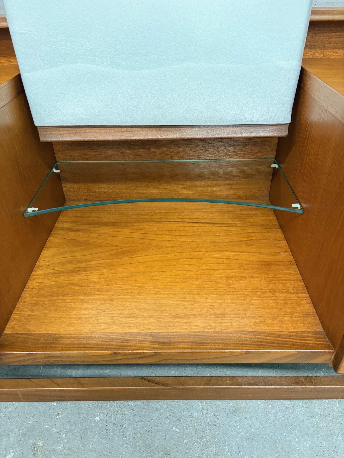 Meredew Mid Century Teak Dressing Table photo Furniture