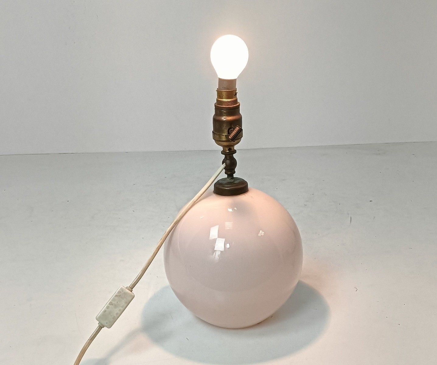 Lovely Pink Table Desk Lamp Glass Ball Baby Pink Vintage photo buy