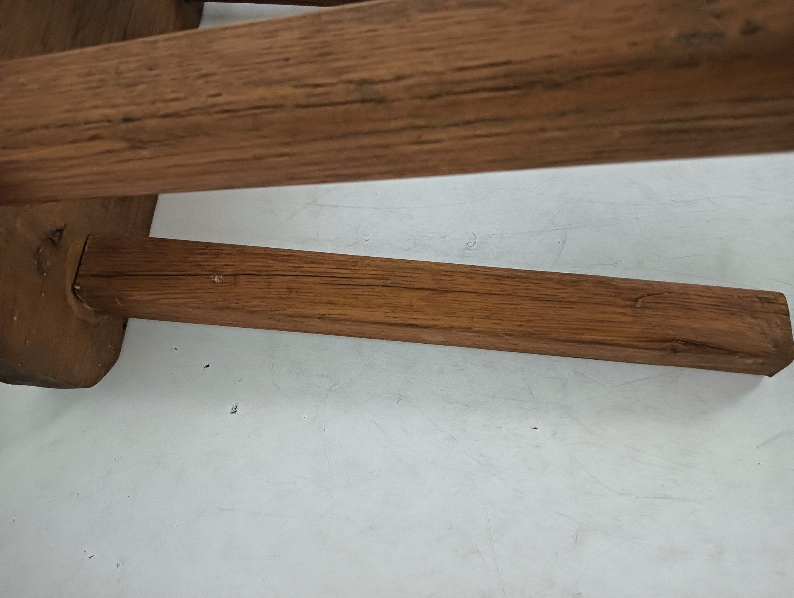 photo furniture Antique  Carved Wooden Milking Stool Pedestal Plant Stand Side Table, Thick Top
