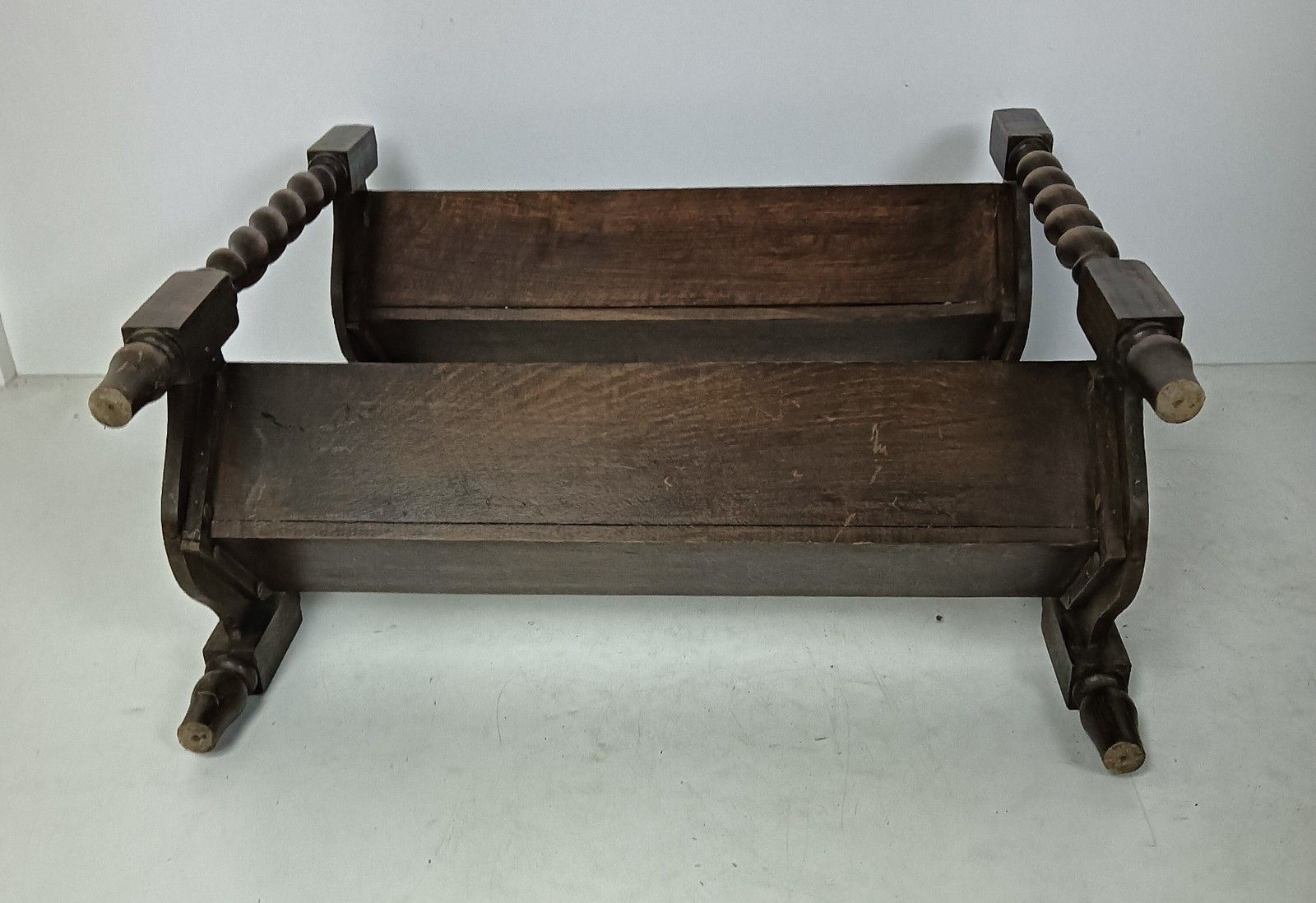 photo furniture Antique Book Shelve Stand Storage Sewing Box Side Table Barley Twist  Wood Count