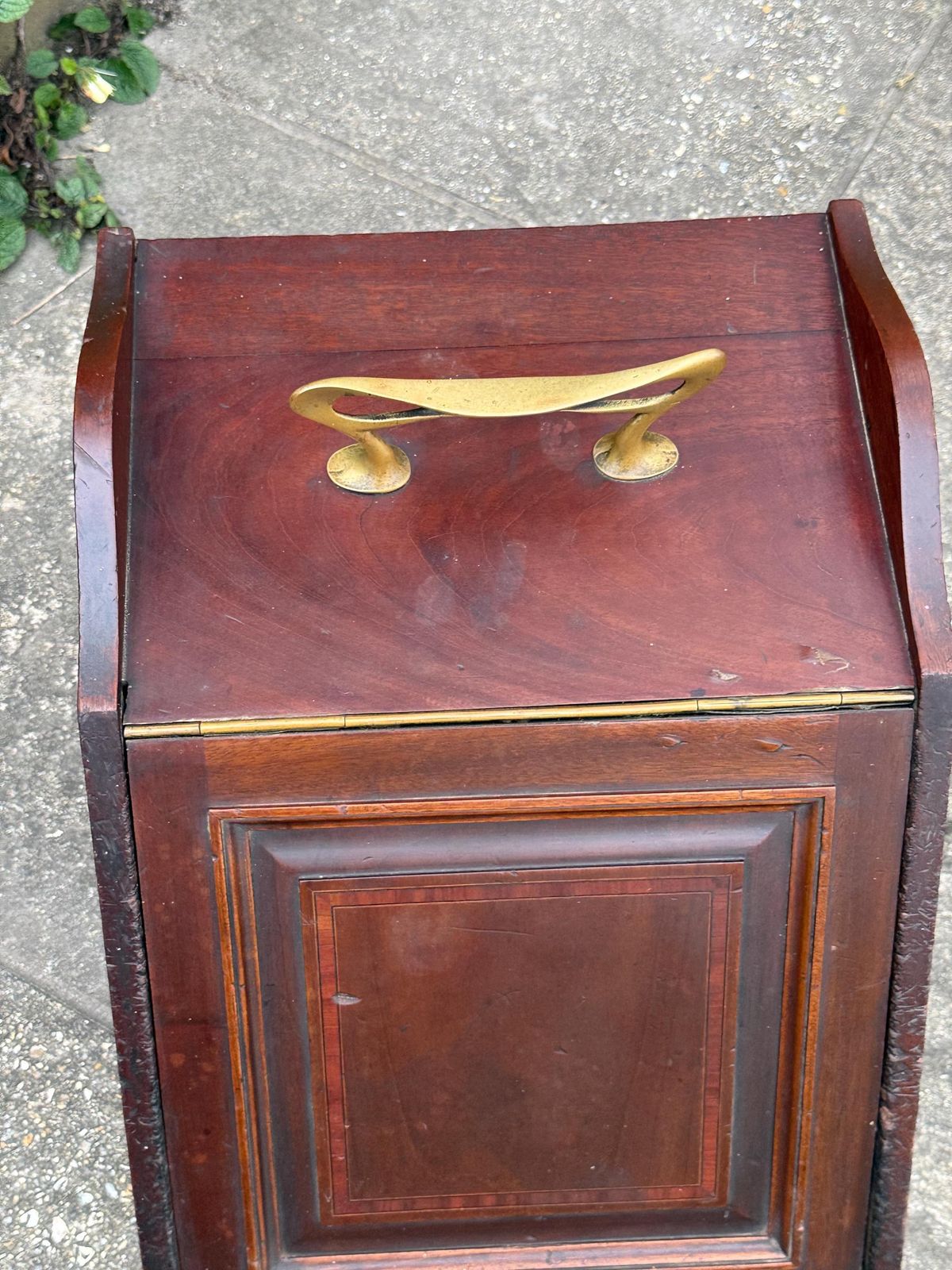 photo furniture Vintage Wooden Coal Scuttle Brass Handle Fireside Log Storage Box Cabinet