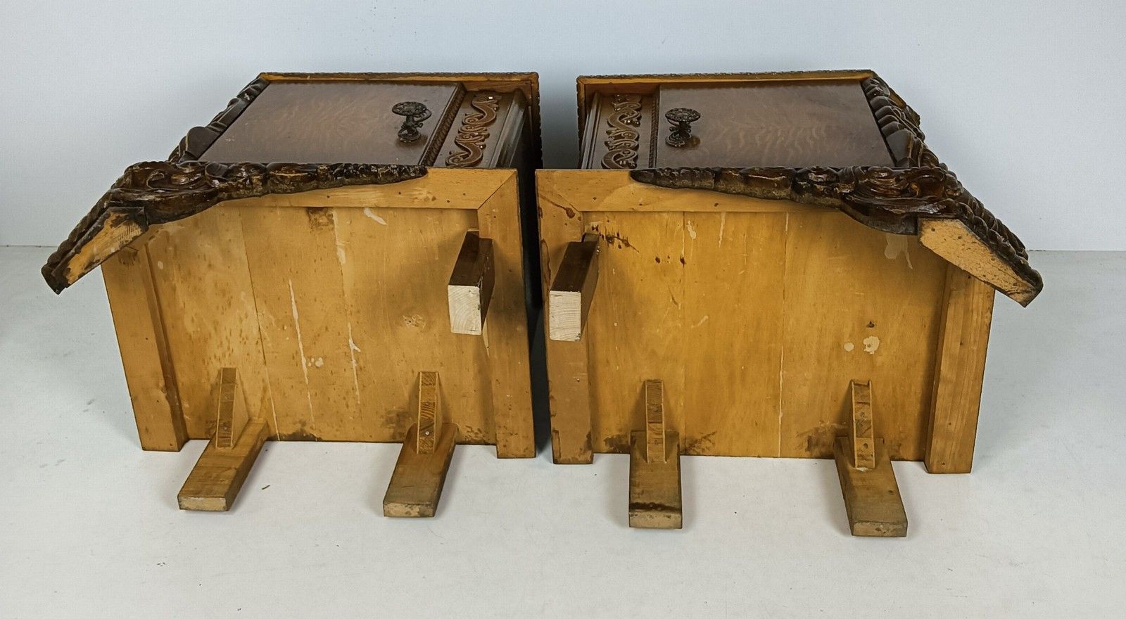 photo vinterior Antique Art Deco Nightstands End Tables Dressers 20s 30s Vanity Cabinets  Wood P