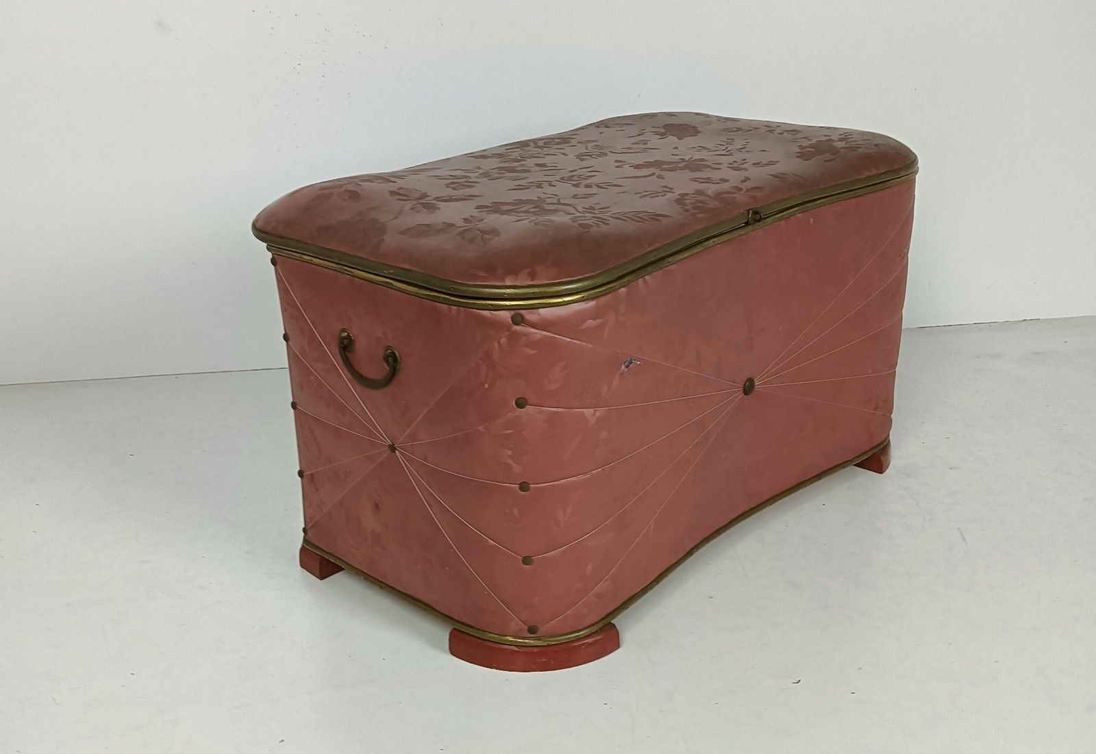 268.0 Art Deco Art Nouveau Antique Large Laundry Box Basket Sewing Quilting Storage photo