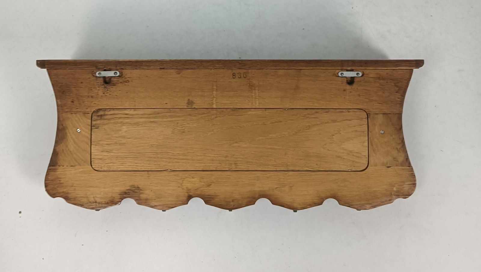 photo furniture Vintage Coat Hat Rack Kitchen Hallway Carved Wood Ornate 5 Hooks