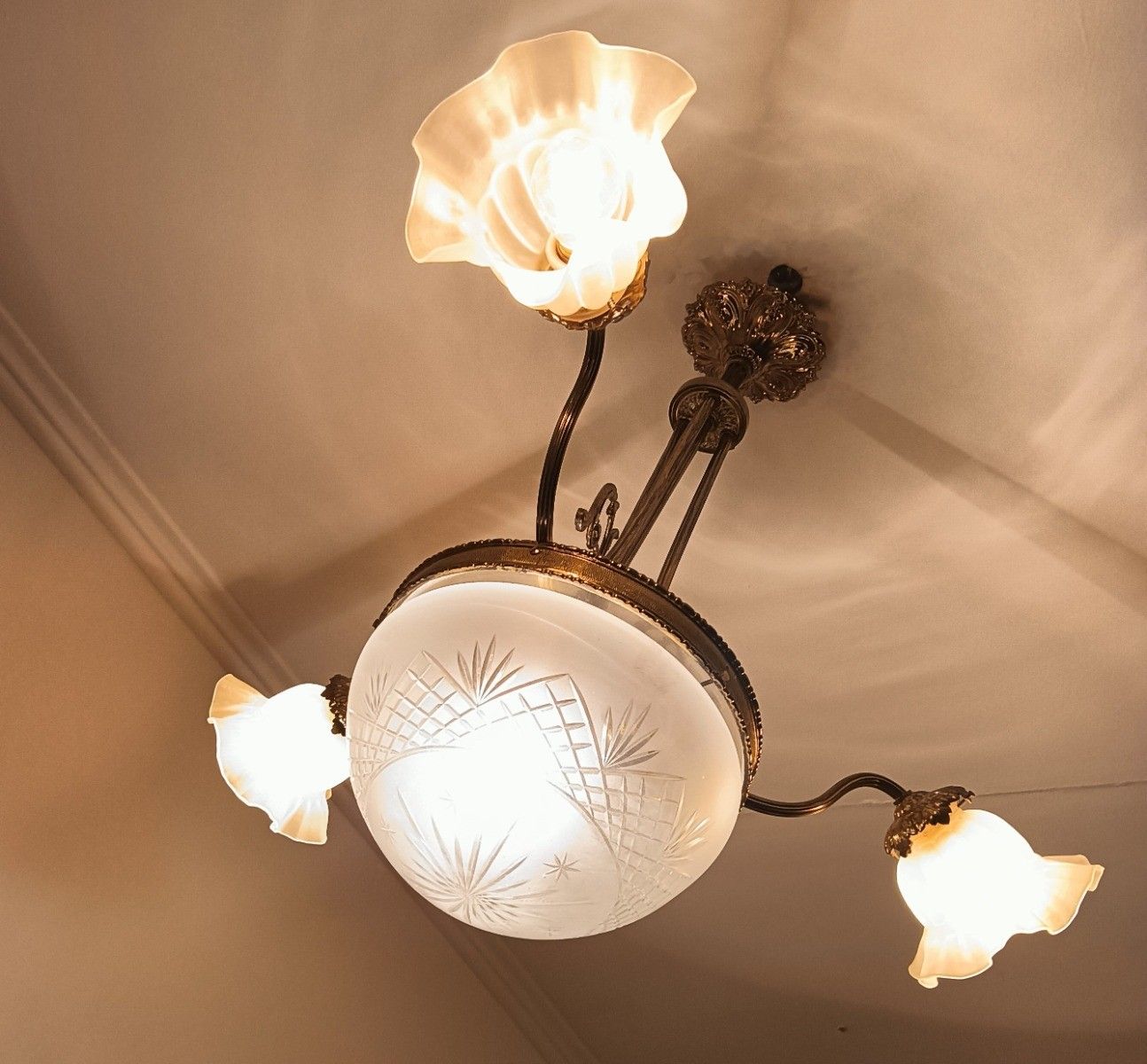Lighting Art Deco Antique Chandelier 4 Lights 3 Arm Decorative Etched Glass French Empire photo