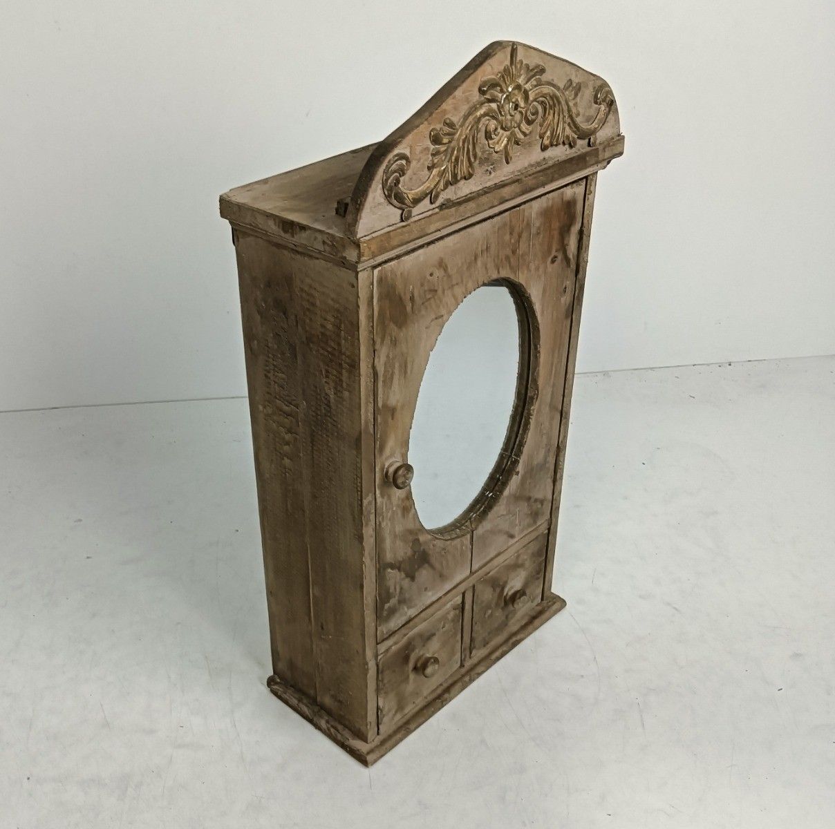 Small Antique Barn Style Hanging Medicine Apothecary Shaving Cabinet Wood photo Furniture