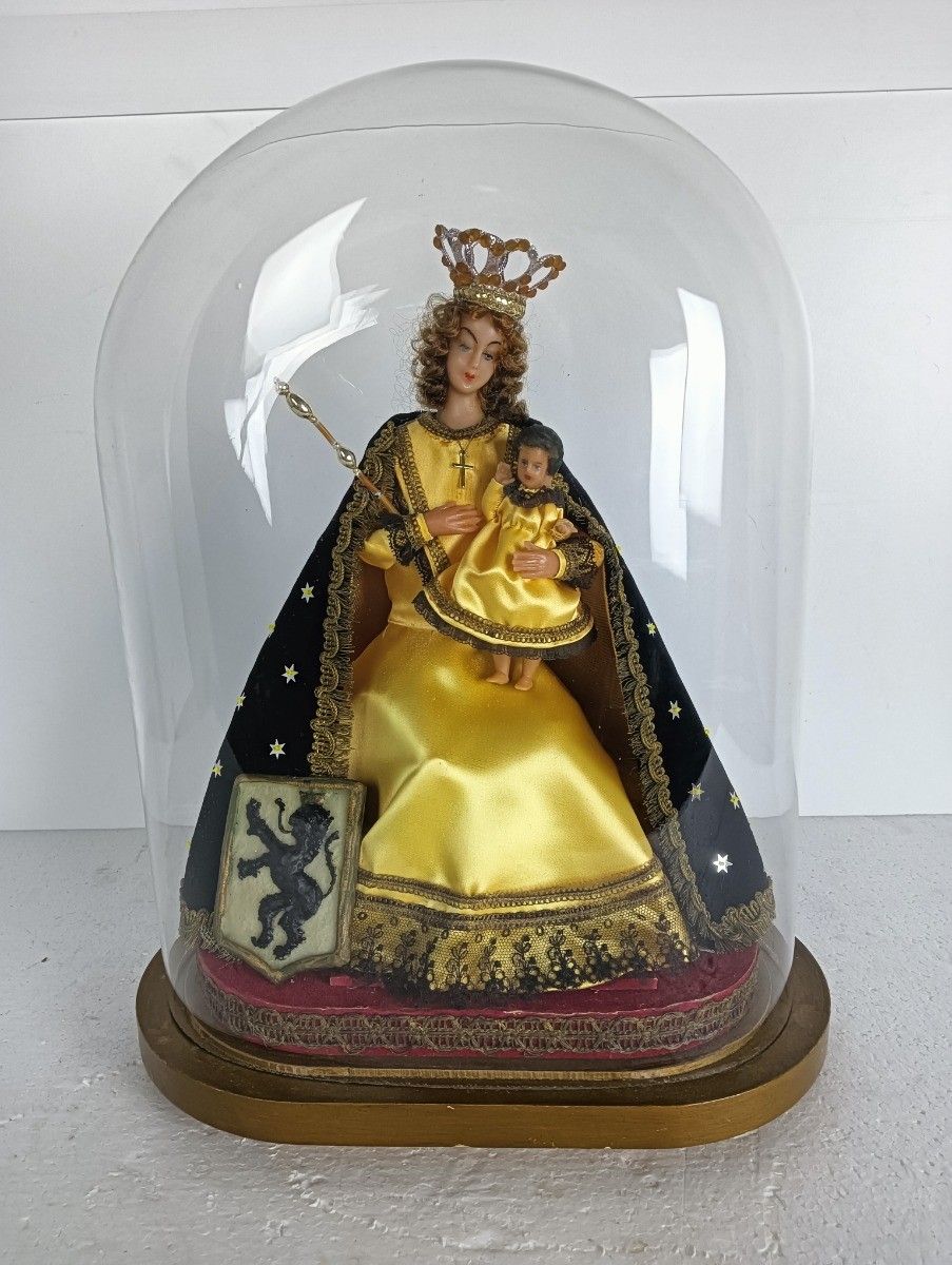 Antique Oval Dome Globe Hand Made Glass Wax Madonna With Infant Figurine Flander