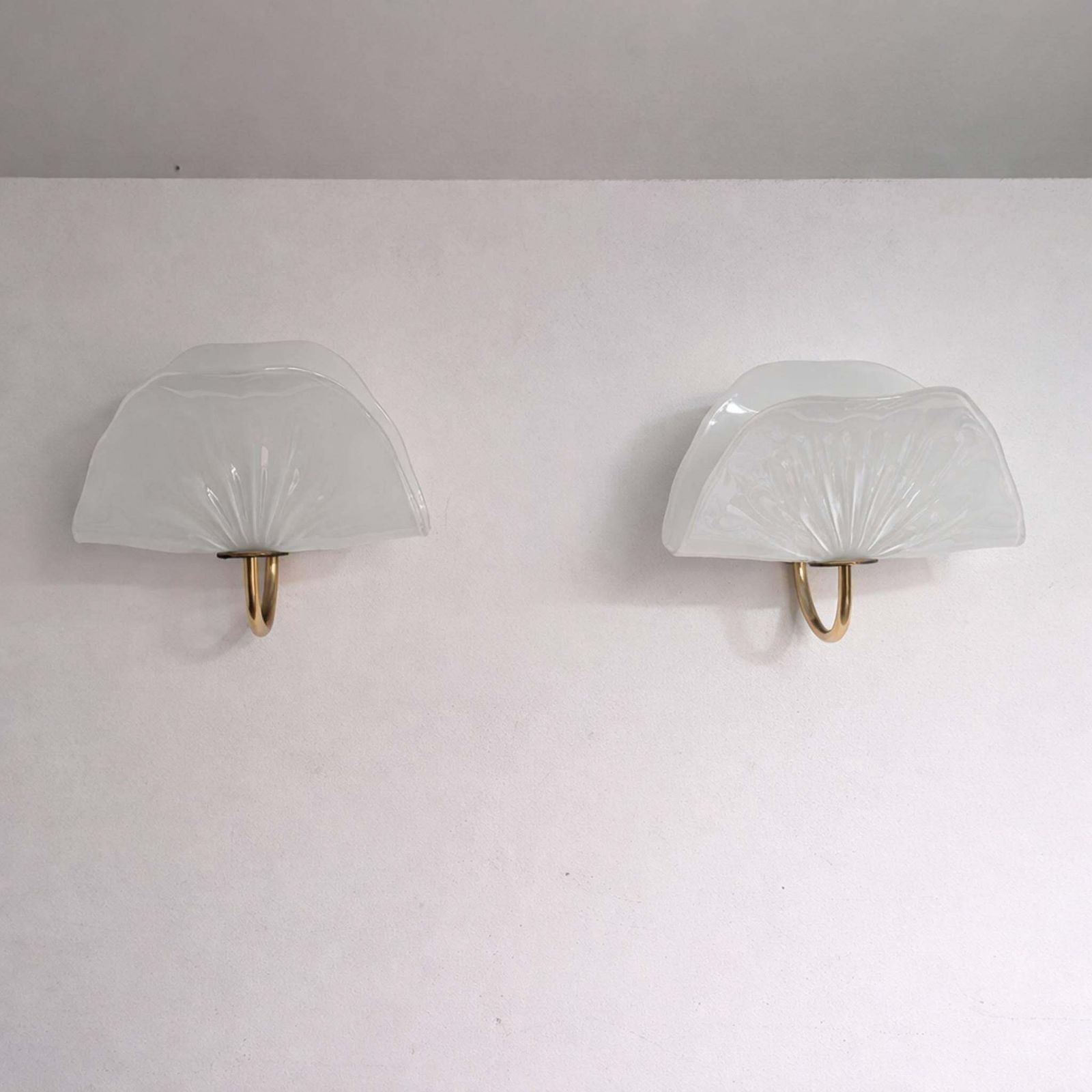 Pair Of Leaf Murano Glass And Brass Wall Lights By Paf Studio, Italy, 1970s photo vintage