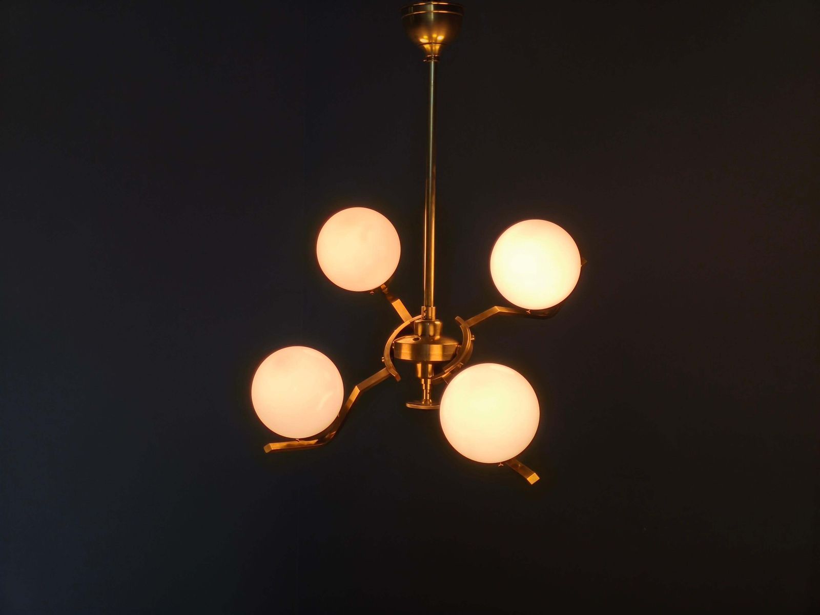 photo vintage Adjustable Art Deco Brass Chandelier With Milk Glass, 1930s
