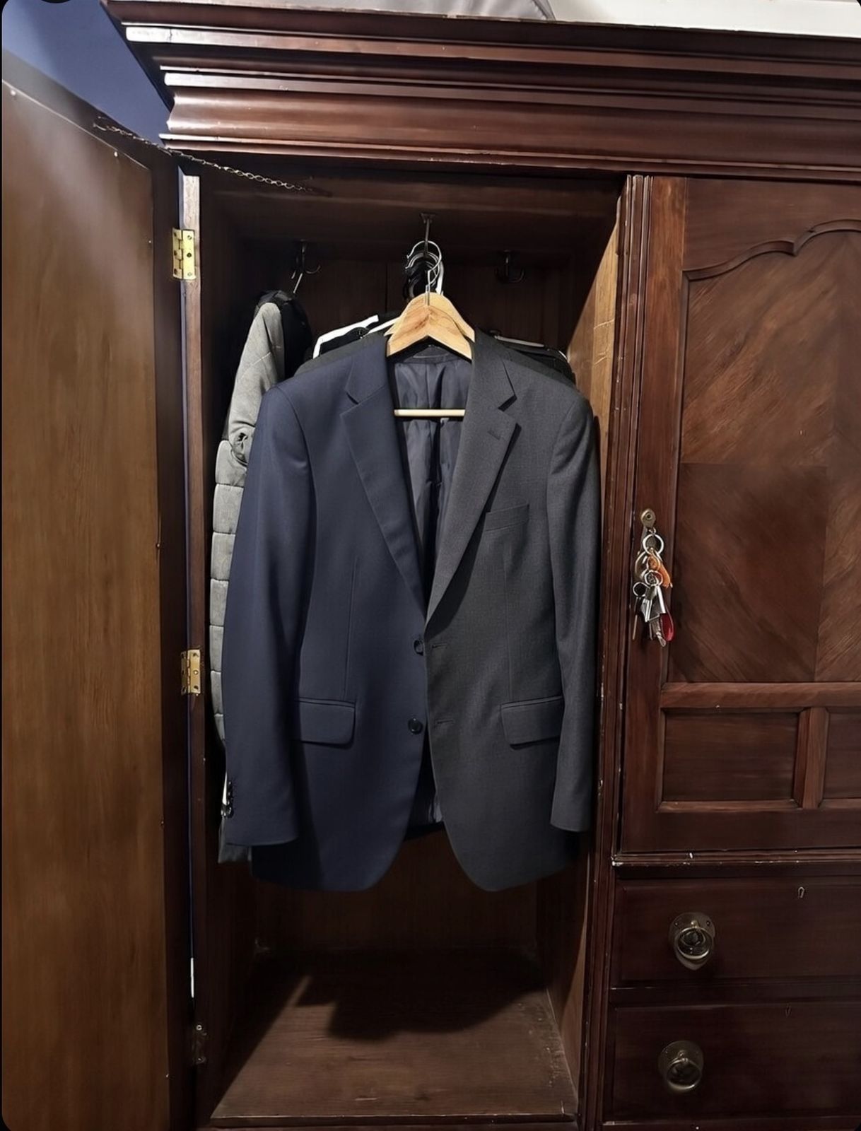 Beautiful Mahogany Waring And Gillow Gentleman Wardrobe. photo furniture
