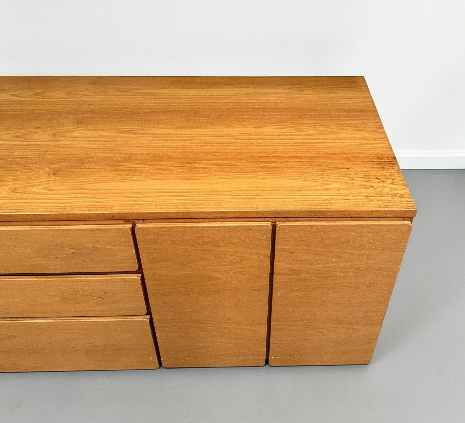 Vintage Robert Heritage For Beaver And Tapley Teak Sideboard Media Unit C1970s photo vinterior