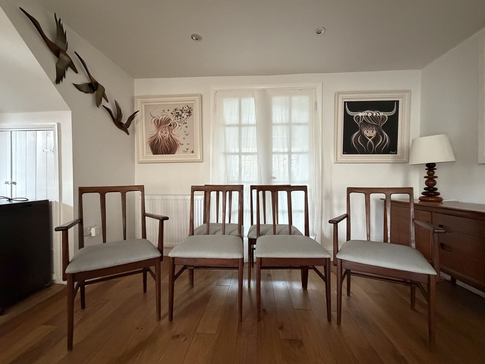 Vintage “Volnay” Dining Chairs – Set Of 6 (4 + 2 Carvers)