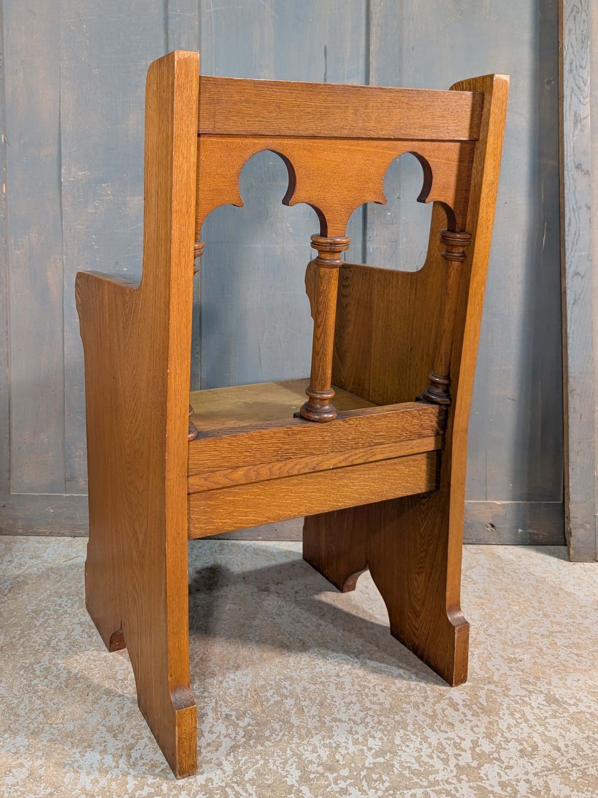 Smaller Size 1940’s Vintage Oak Gothic Throne Chair photo for sale