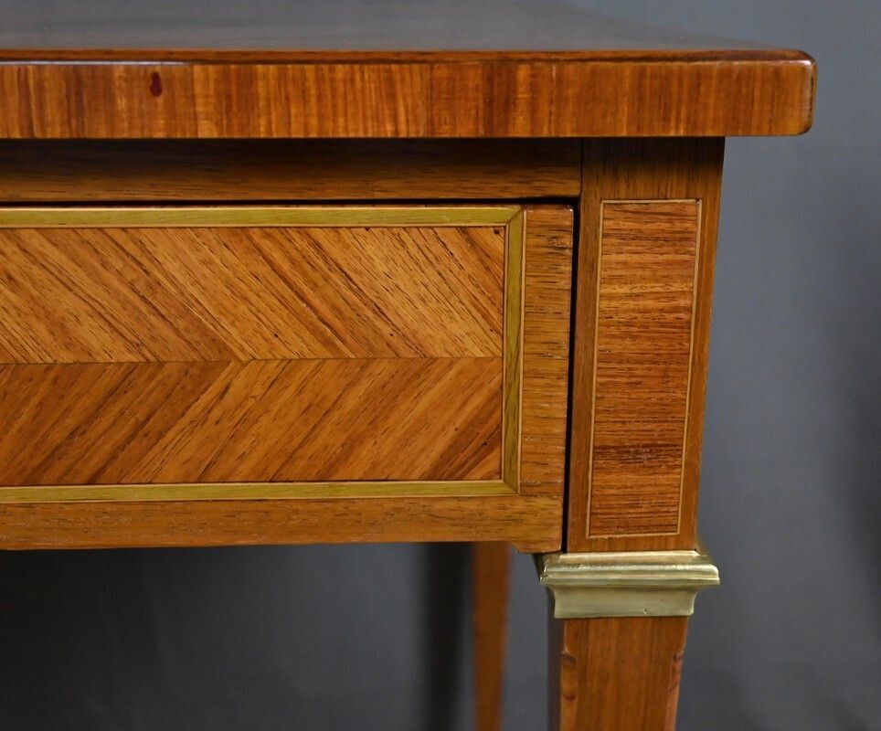 photo vintage Marquetry Desk, Louis XVI Style – Early 20th Century