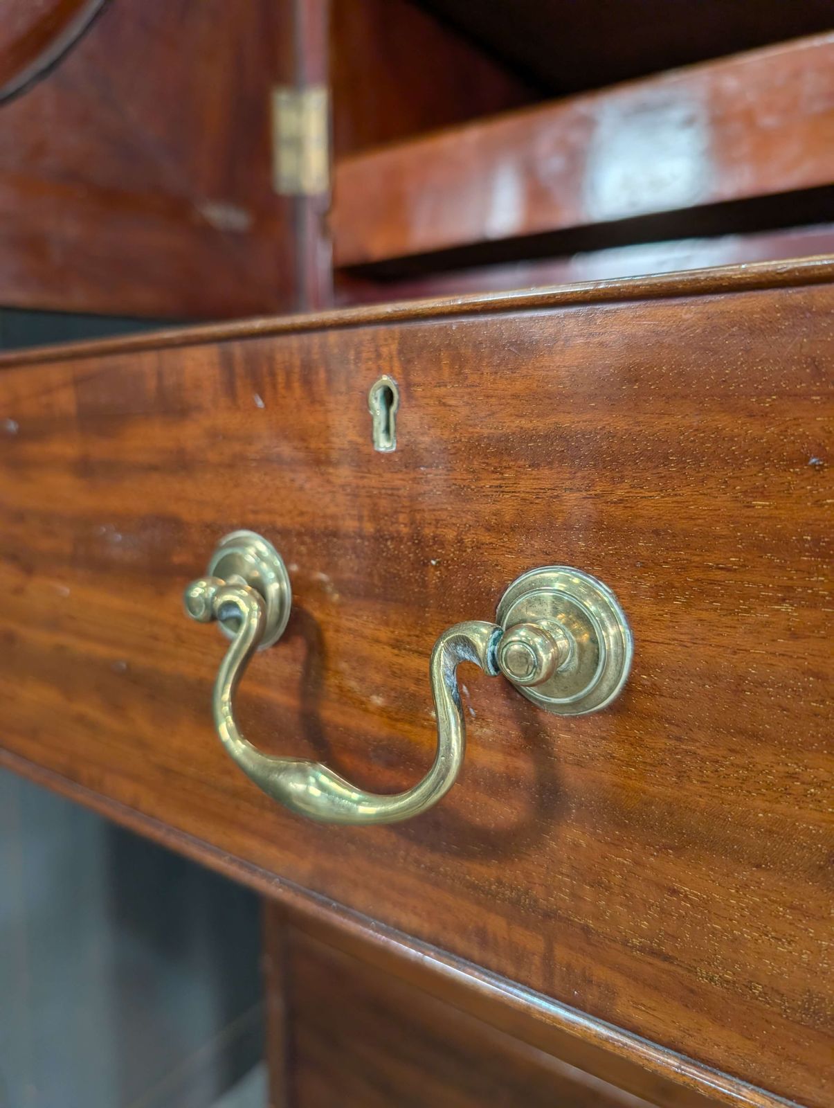 Very Well Made Edwardian Mahogany Linen Press In Two Sections photo 900.0