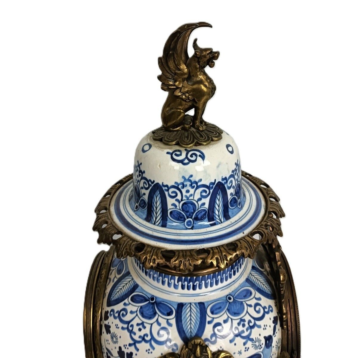 photo furniture Garniture Set Of 3 Mantle Pieces Clock Two Candelabras Porcelain Delft Blue Whit