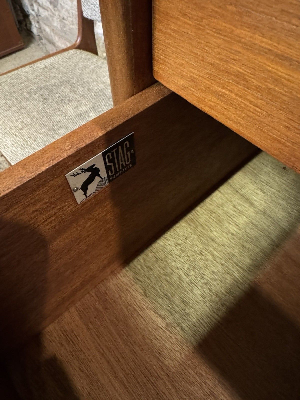 photo furniture 🚛 Vintage Mid Century Teak Chest Of Drawers Danish Scandinavian Design / Stag