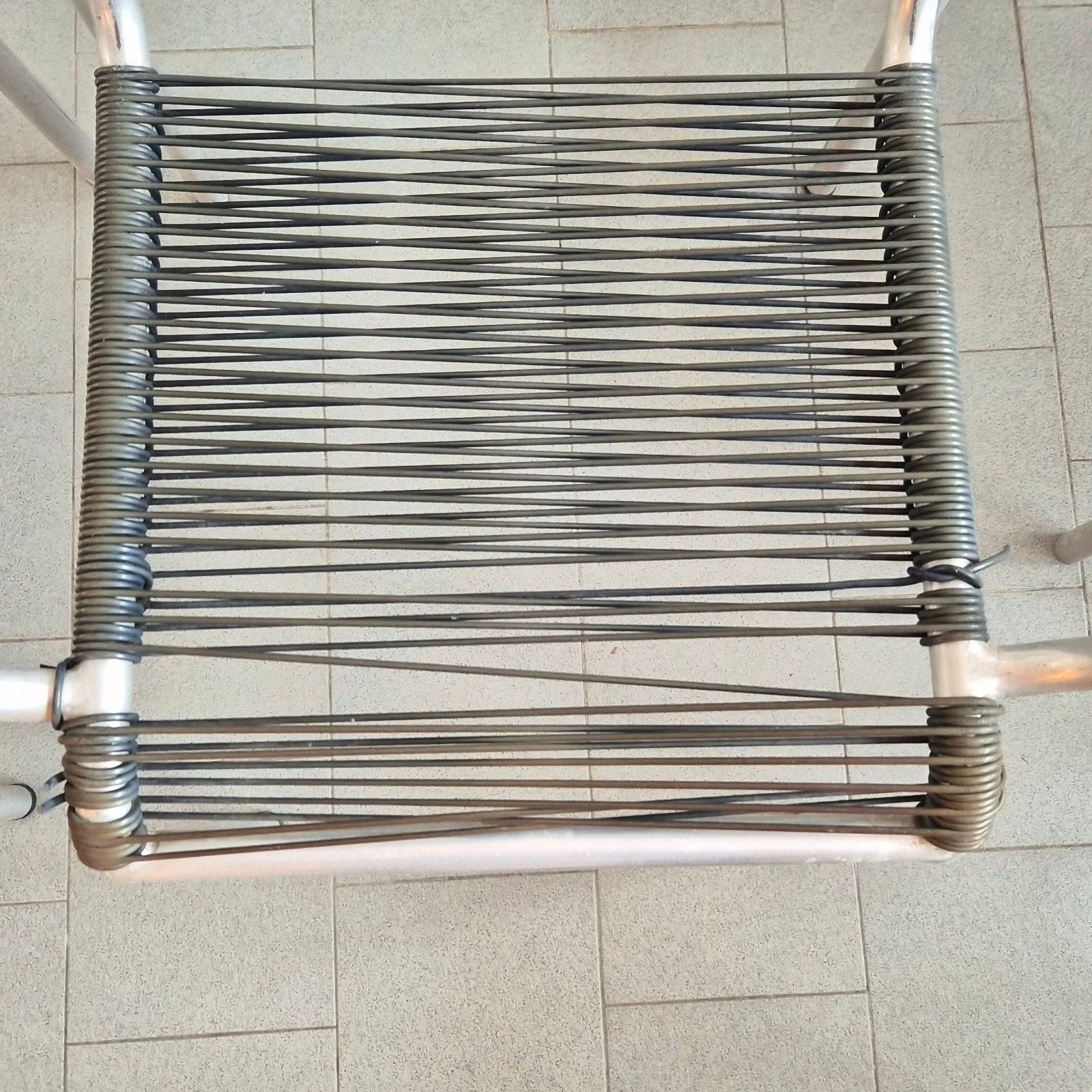 Vintage 1950s Scoubidou Aluminium & Plastic Wire 50s Suite Of 5 Armchairs photo vintage