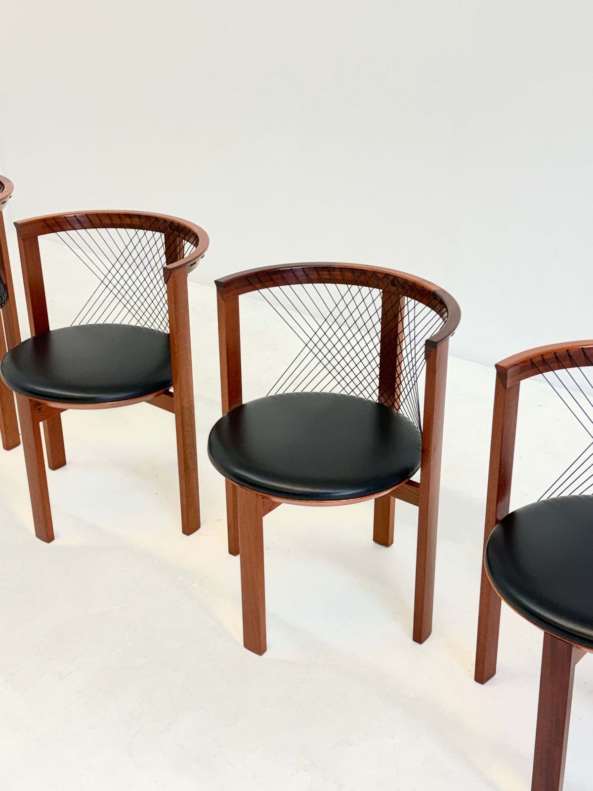 photo furniture Set Of Tranekær String Chairs By Niels Jørgen Haugesen