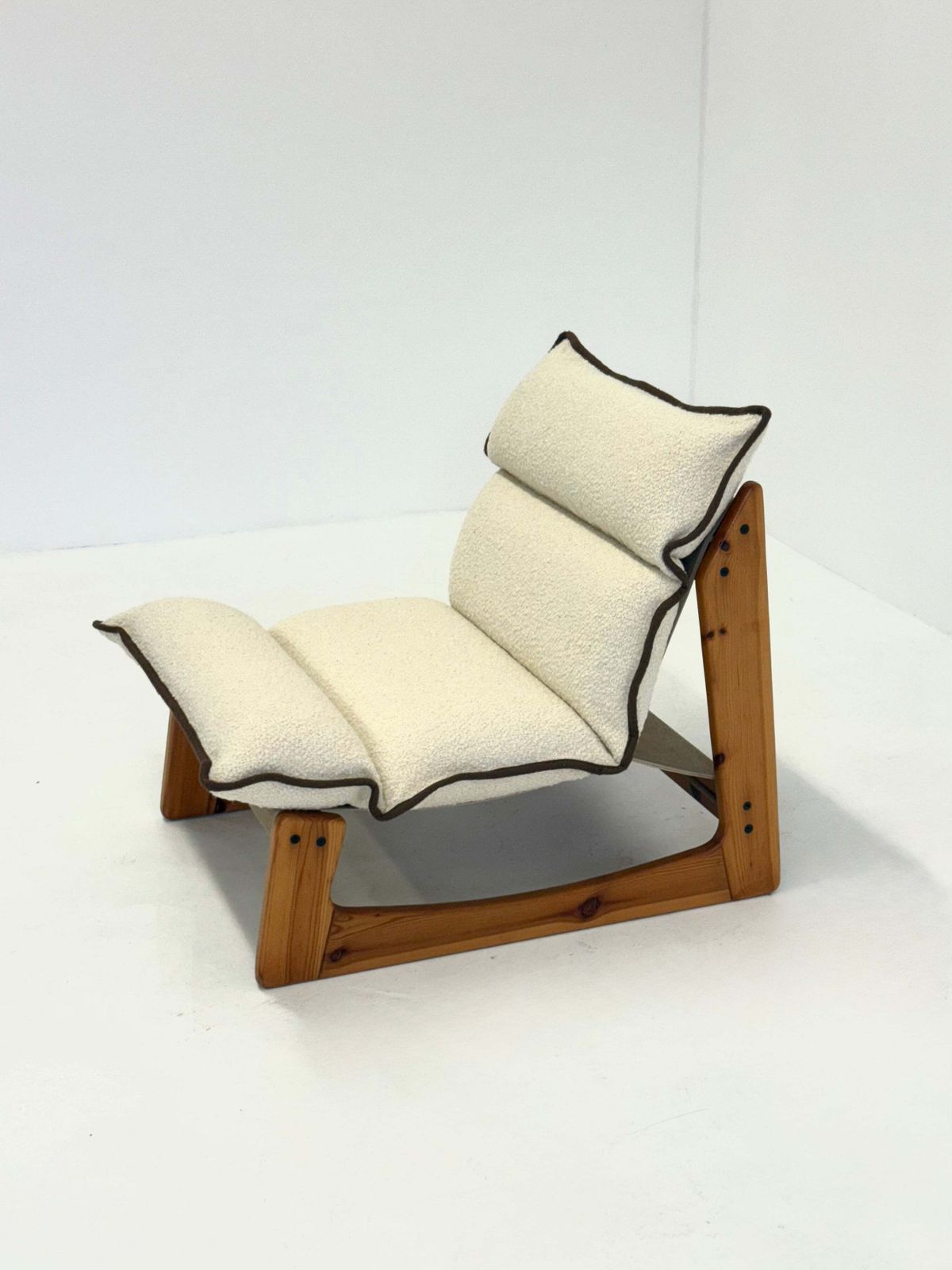 Italian Armchair From Ibisco In White Bouclé photo for sale