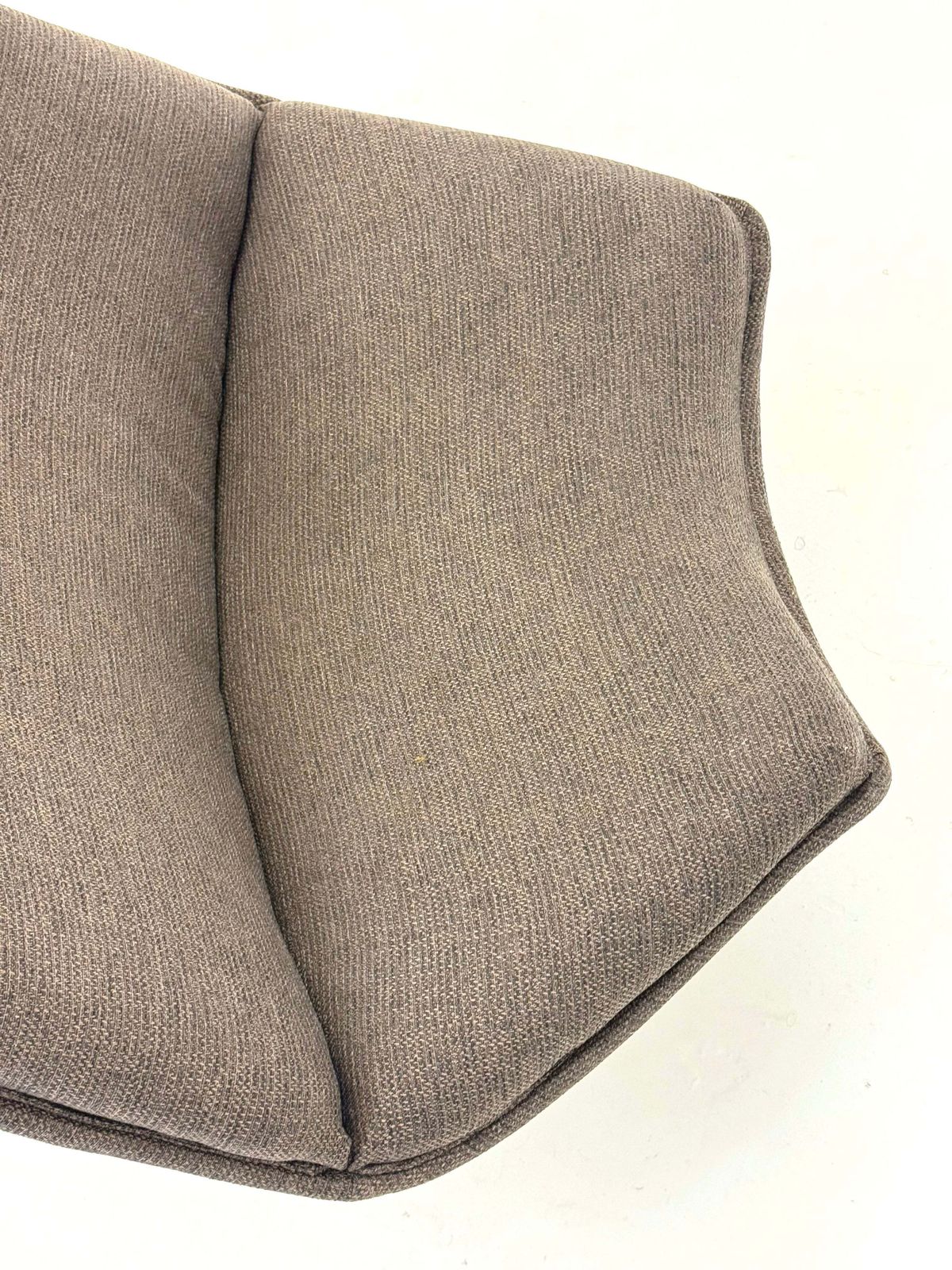 2300.0 Artifort F510 Armchair By Geoffrey Harcourt photo