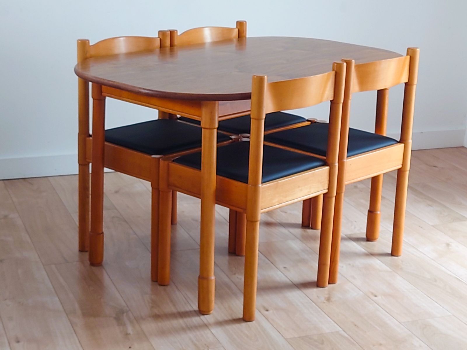 Mid Century Retro Vico Magistretti Style Formica Dining Table And Chairs photo buy