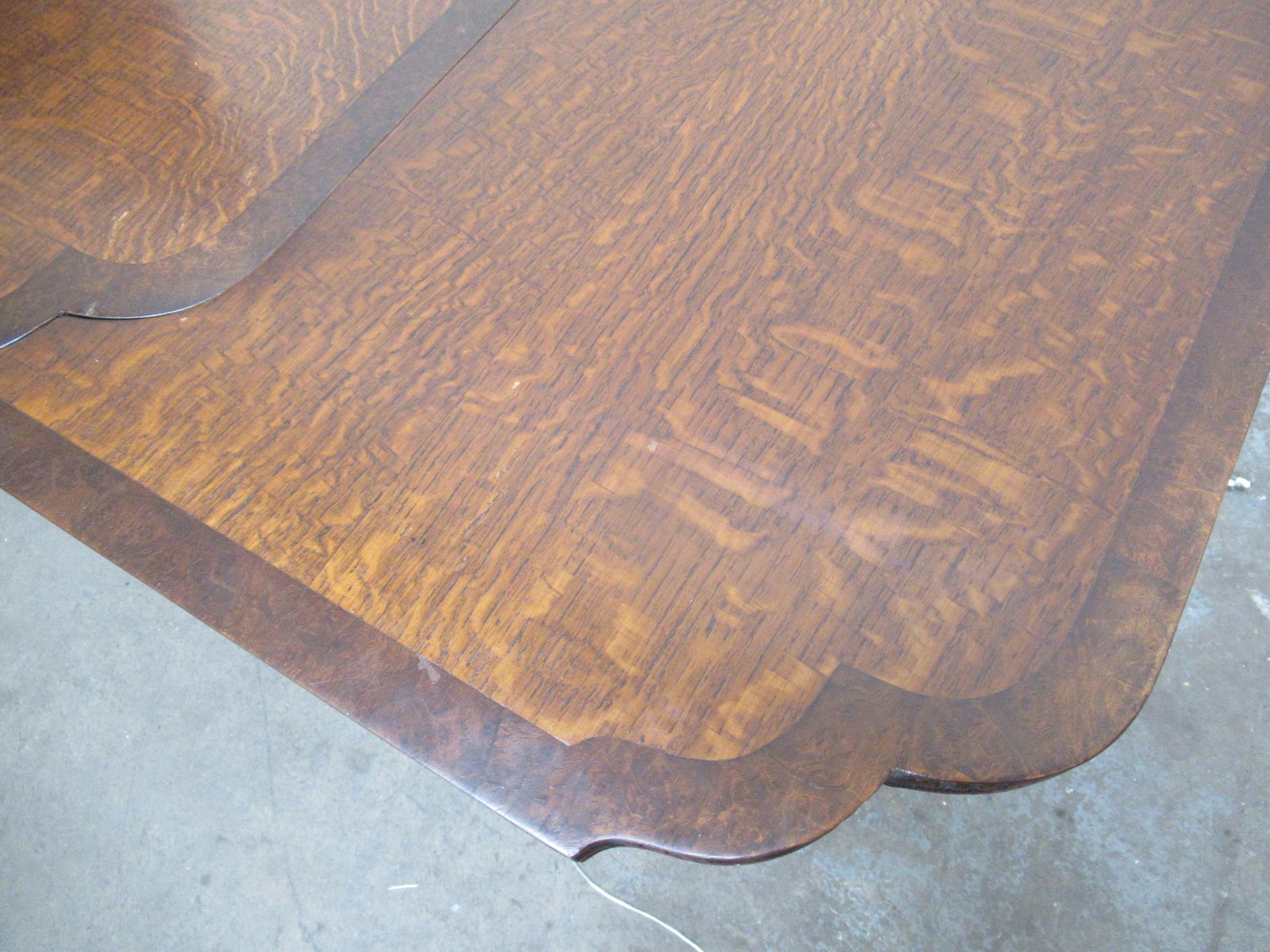 Large  Extending  Oak Dining Table  To Seat 8/10 photo vinterior