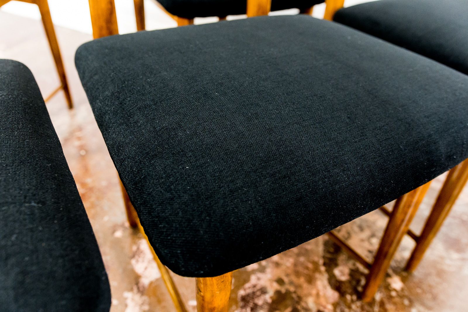 photo vintage Mid Century Dining Chairs By Bernard Malendowicz, Poland, 1960s, Set Of 6