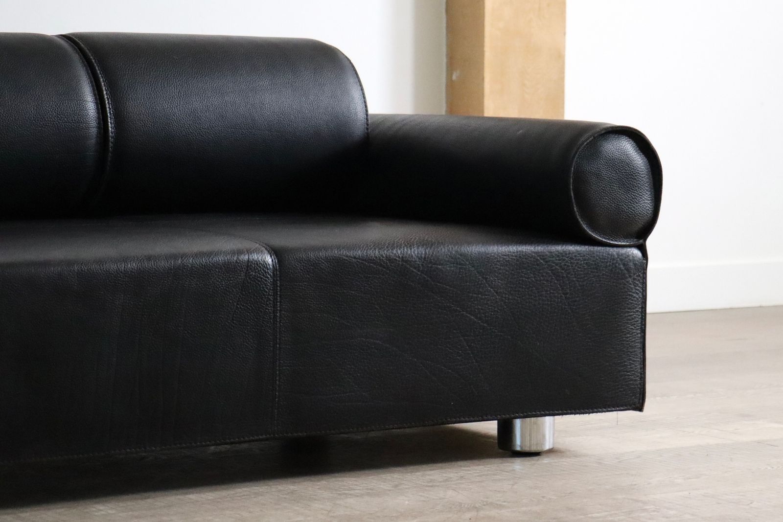 photo vinterior Marzio Cecchi Sofa Daybed In Buffalo Leer, Italië Jaren 1970