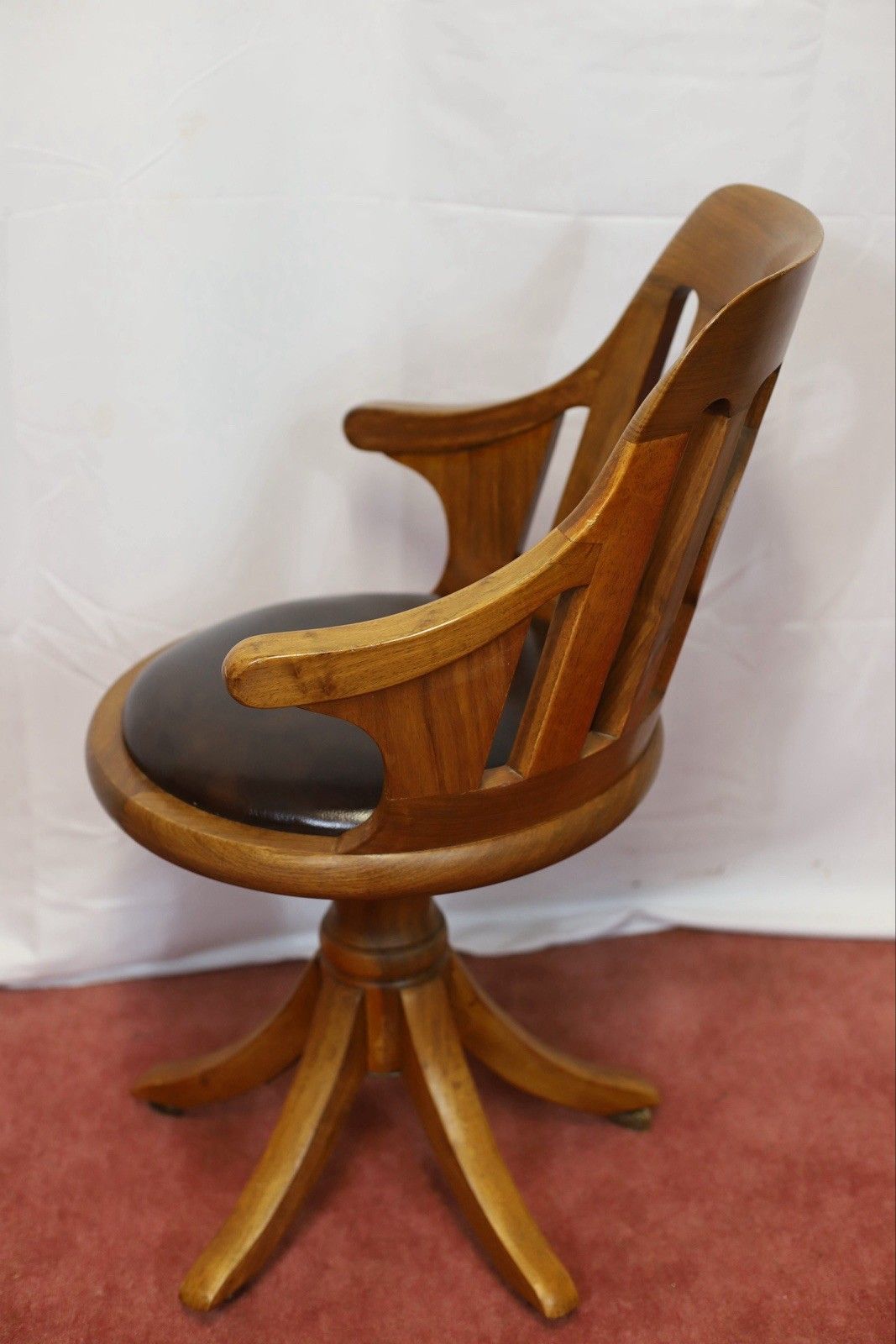 Starbay  Lovely Vintage Revolving Office Chair photo buy