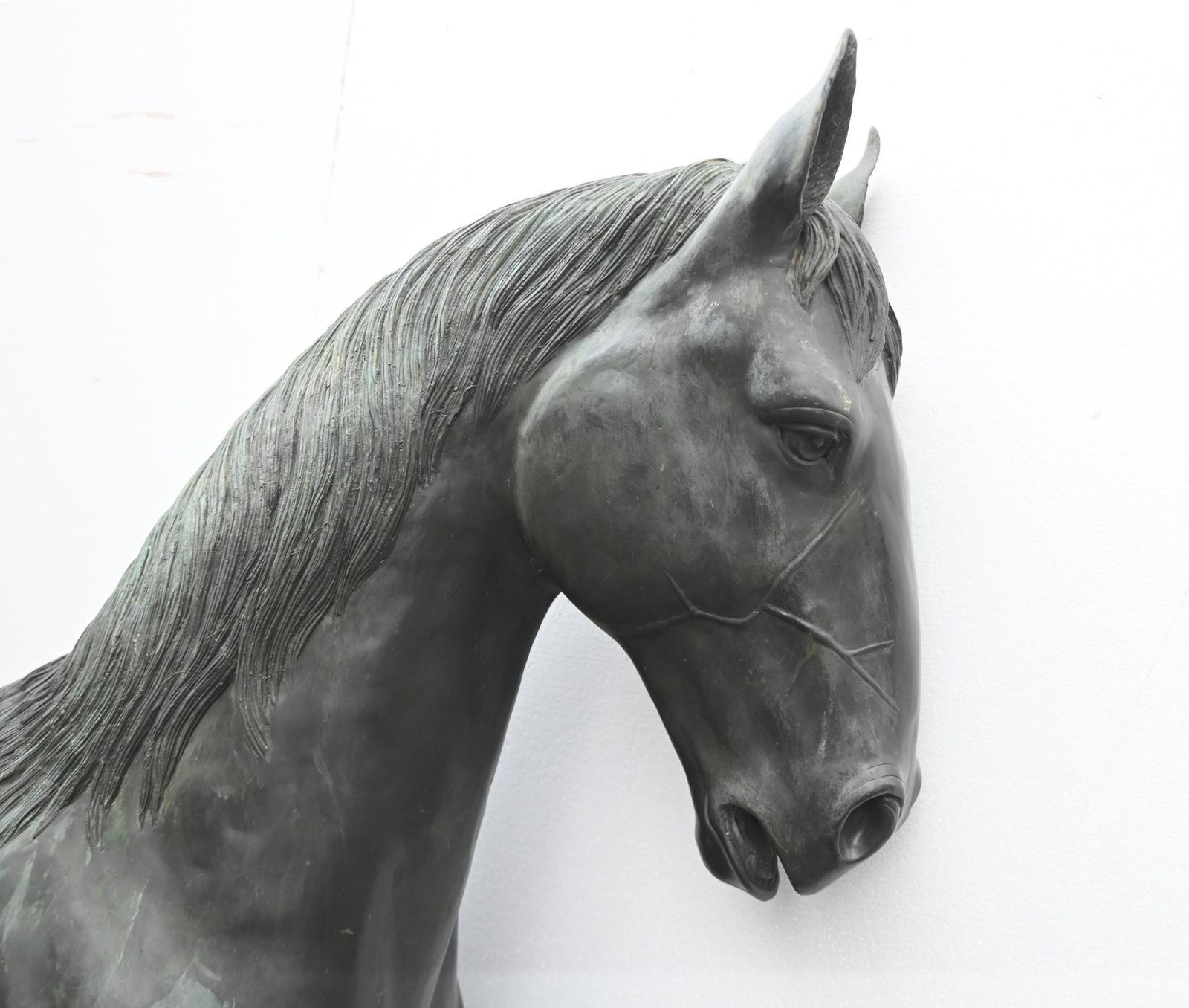 photo buy Lifesize Bronze Horse Statue Garden Equestrian Sculpture