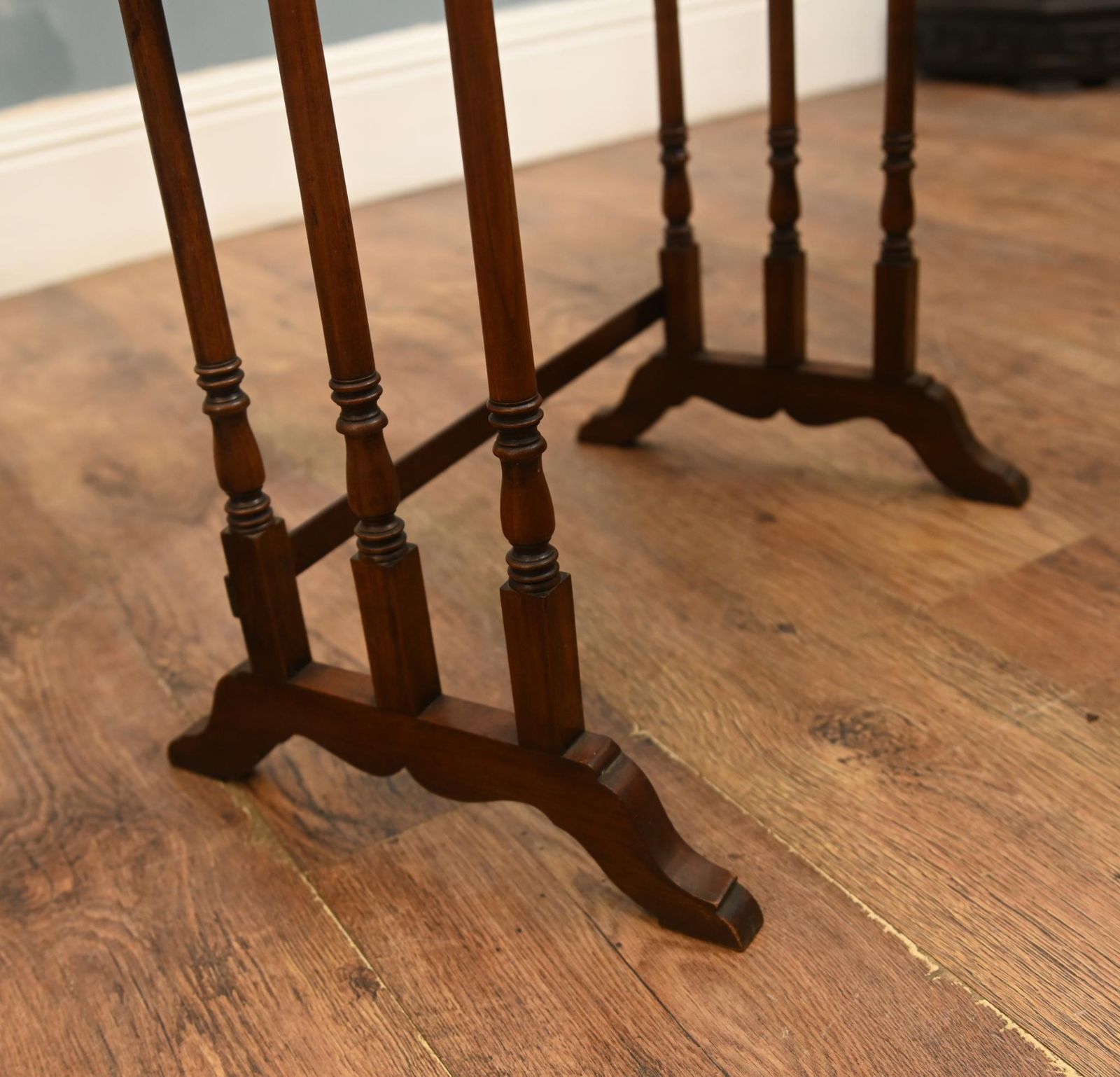 Pair Of Edwardian Mahogany Occasional Tables 1900 Tea Turned Supports photo buy