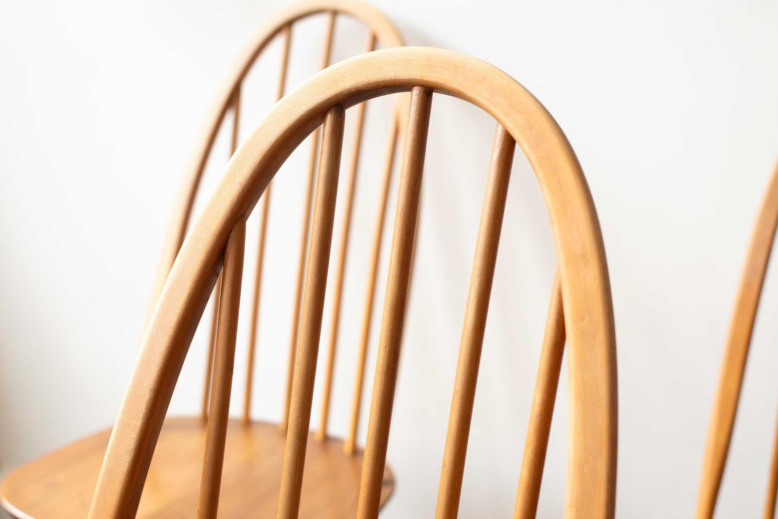 Set Of Four Ercol Windsor 365 Quaker Dining Chairs | Ercol Blond Dining Chairs | Light Ercol Dining Chairs | Mid Century Chairs photo 549.0