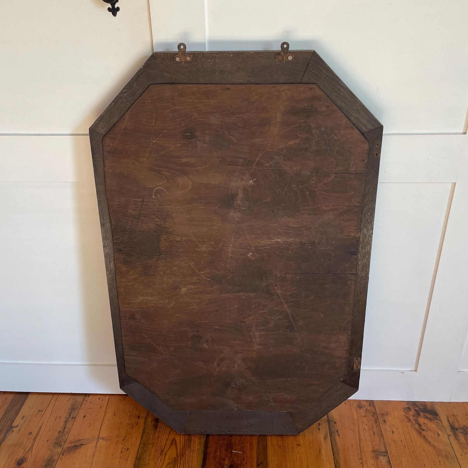 photo vintage 1930's Antique Oak Bevelled Wall Mirror Octagonal Frame Wood English Arts And Crafts Decorative Mouldings Vintage Early 20th Century Wooden