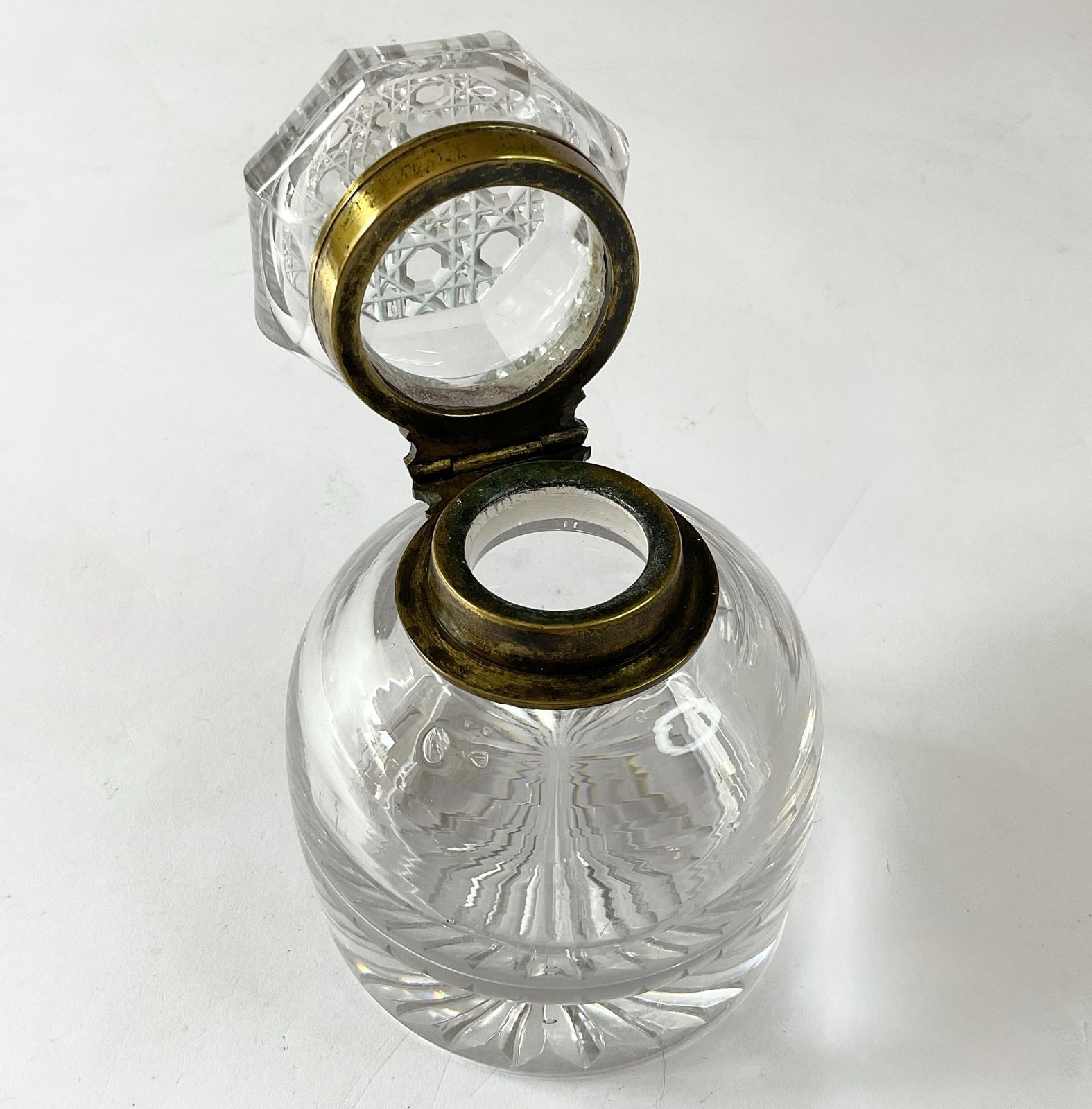 Fine Victorian Cut Crystal Library Inkwell – Faceted Geometric Lid – C.1900 photo 125.0