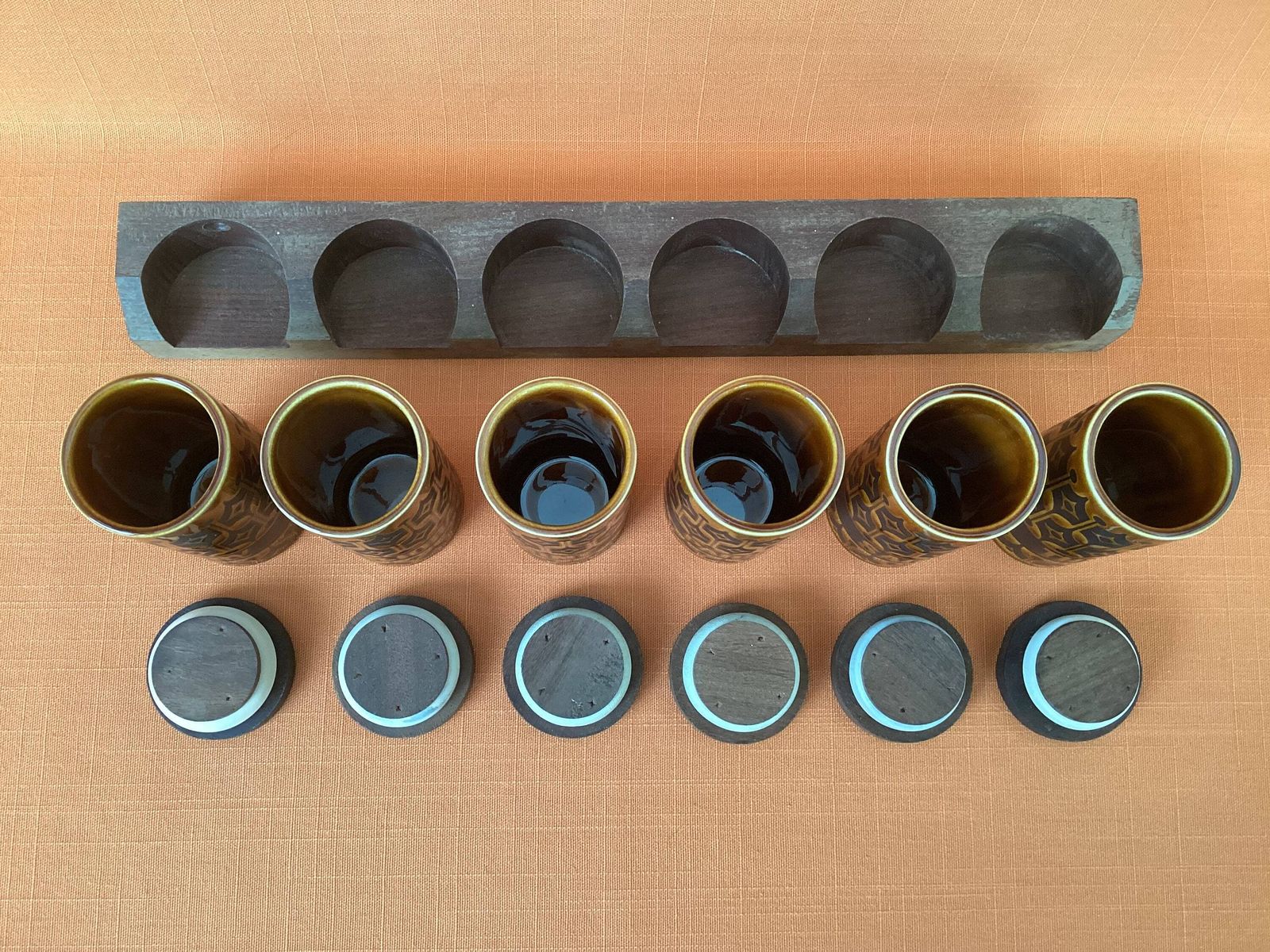 1970s Hornsea Heirloom Spice Rack With 6 Tall Labelled Spice Jars In Autumn Brown photo buy