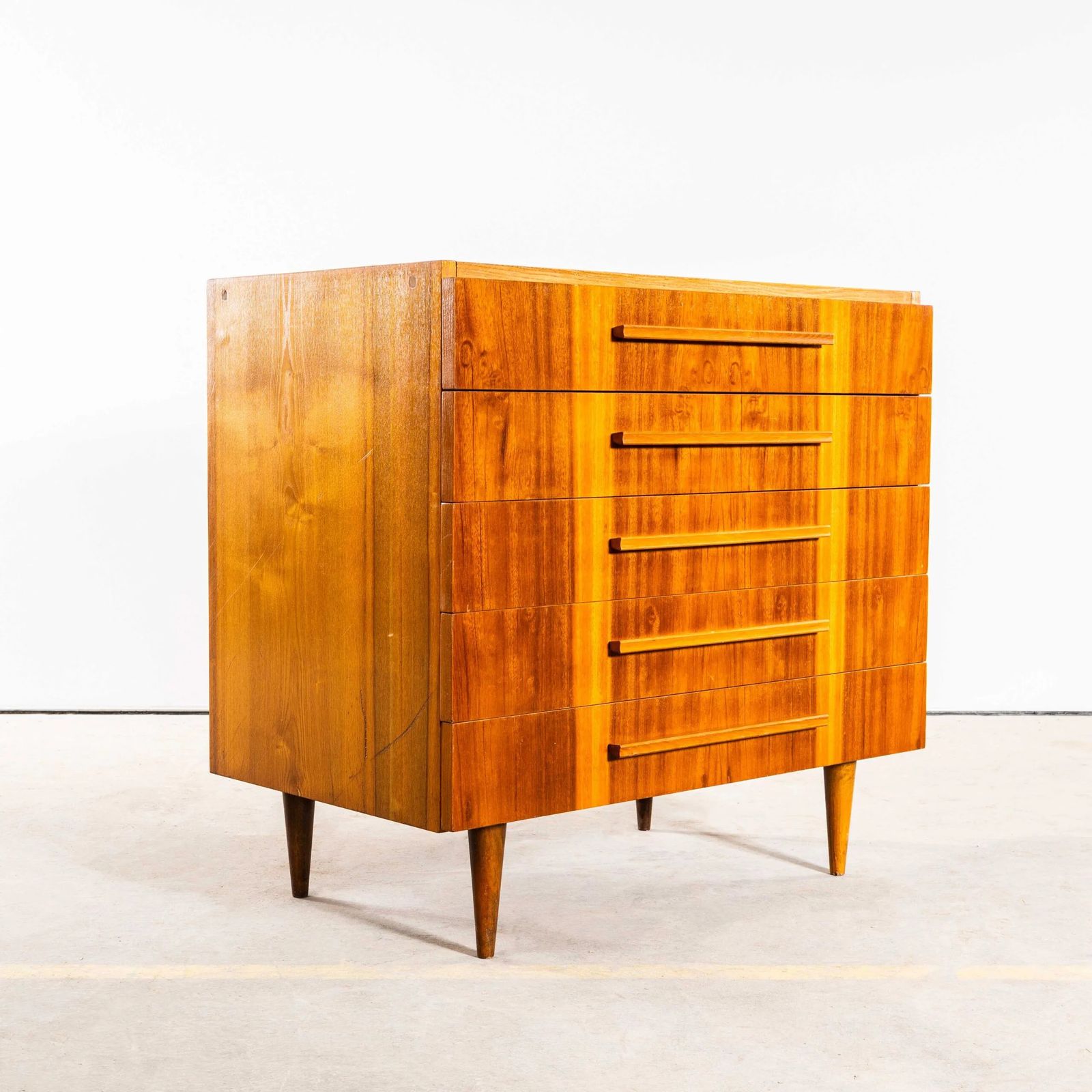 1960’s Good Sized Mid Century Chest Of Drawers – Up Zavody photo 558.0