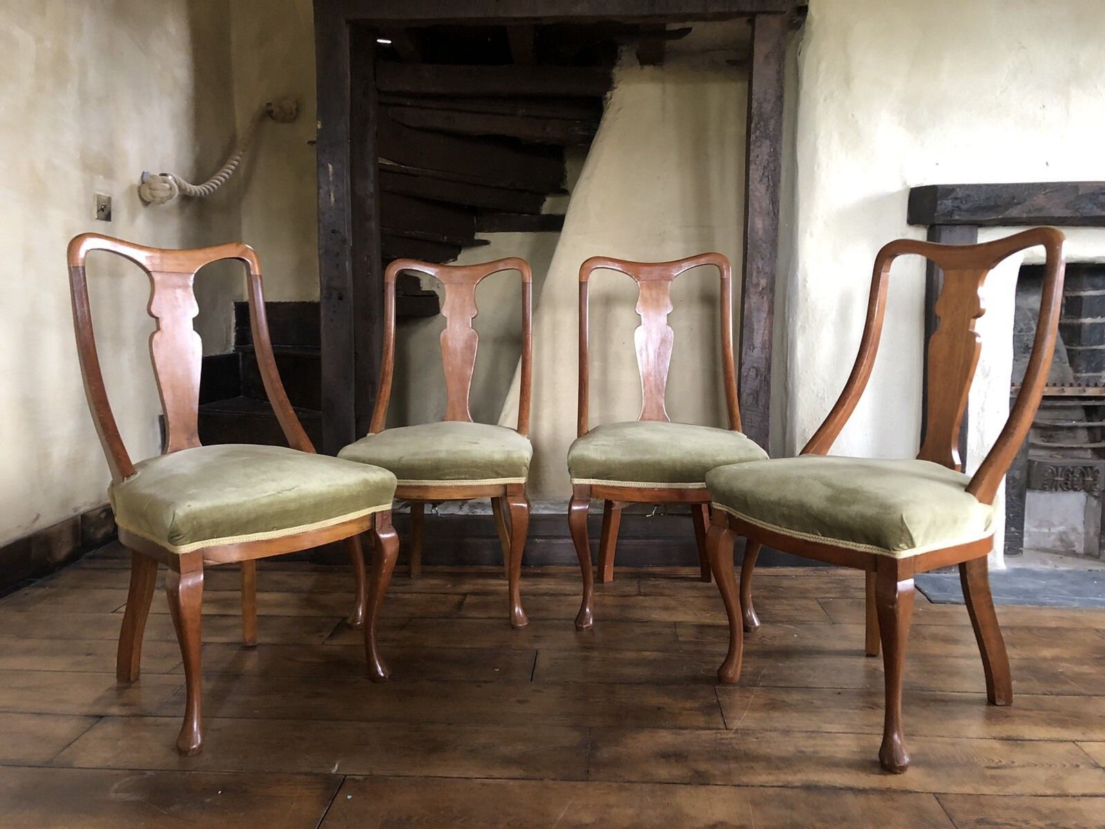 Elegantly Curved Queen Anne Vintage Antique Olive Green Velvet Chairs X 4