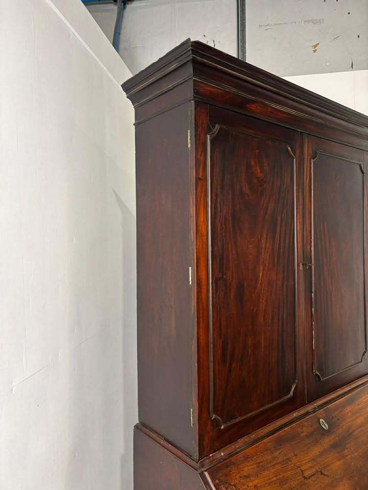 Georgian Mahogany Kneehole Bureau Bookcase photo 999.0