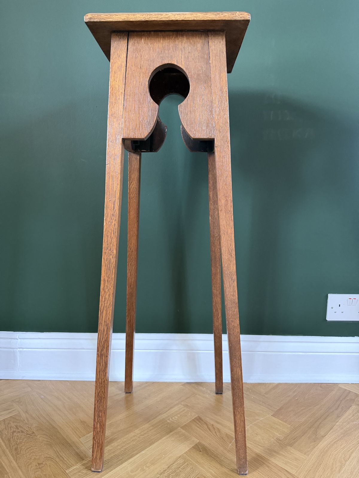 Arts And Crafts Keyhole Design Oak Torchere / Plant Stand
