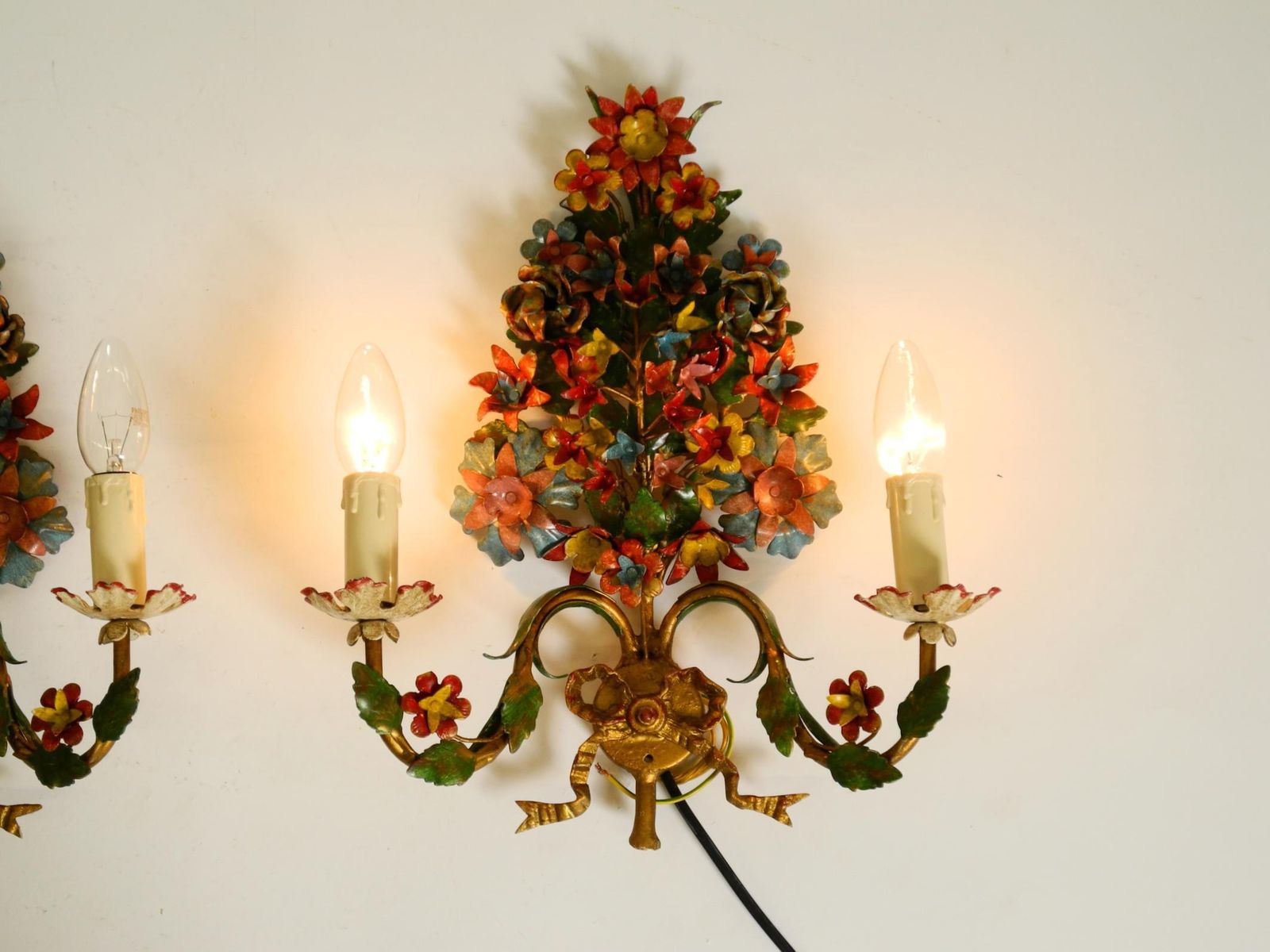 A Pair Of Beautiful 60s Hand Painted And Gilded Metal Wall Lamps By Hans Möller photo vintage