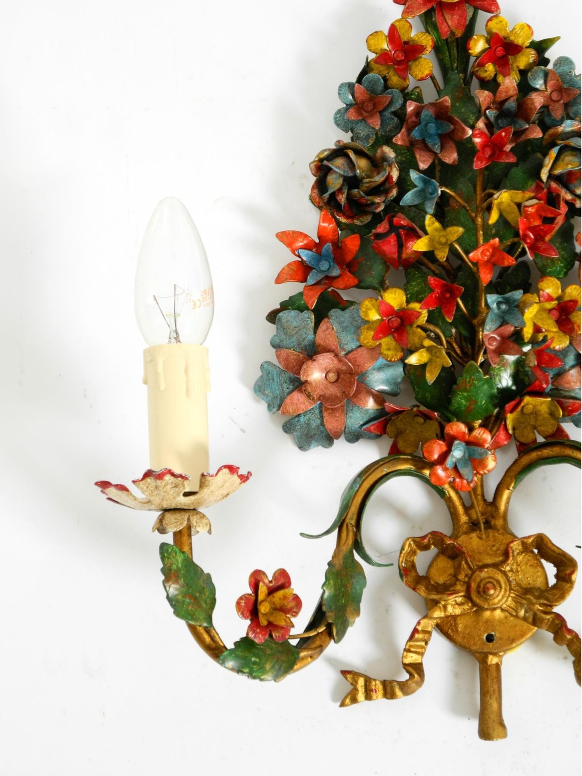 Lighting A Pair Of Beautiful 60s Hand Painted And Gilded Metal Wall Lamps By Hans Möller photo