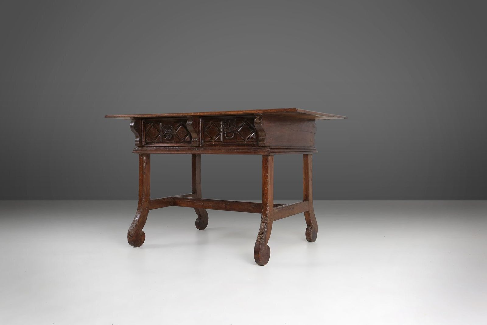 Antique Spanish Console Table In Carved Oak With Drawers, 1700s photo Furniture
