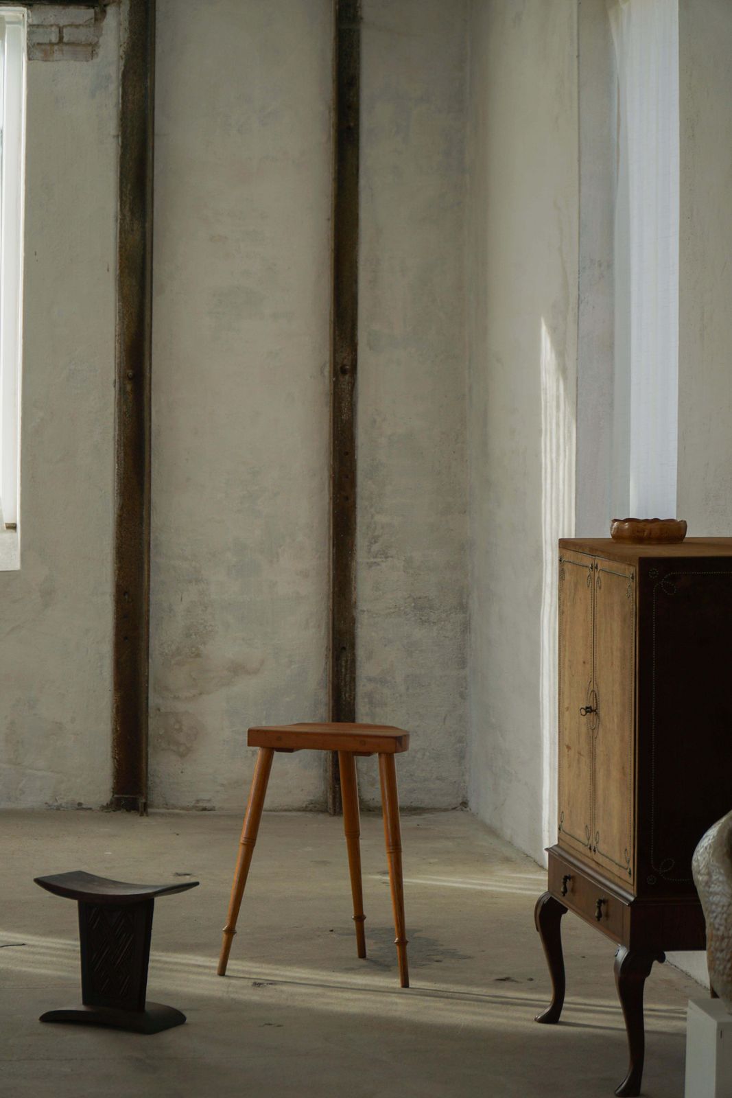 photo vinterior Tripod Bar Stools In Solid Pine, By A Danish Cabinetmaker, Mid Century, 1960s