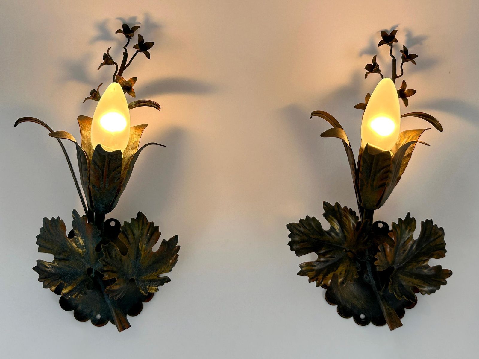 Set Of Two Elegant Vine Leaves Sconces By Honsel Leuchten Germany 1970s photo furniture