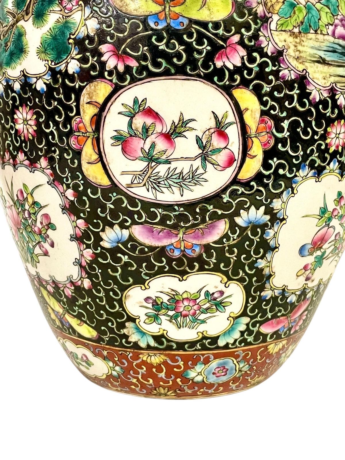 photo furniture Large Chinese Famille Noire Porcelain Vase With Birds And Floral Panels