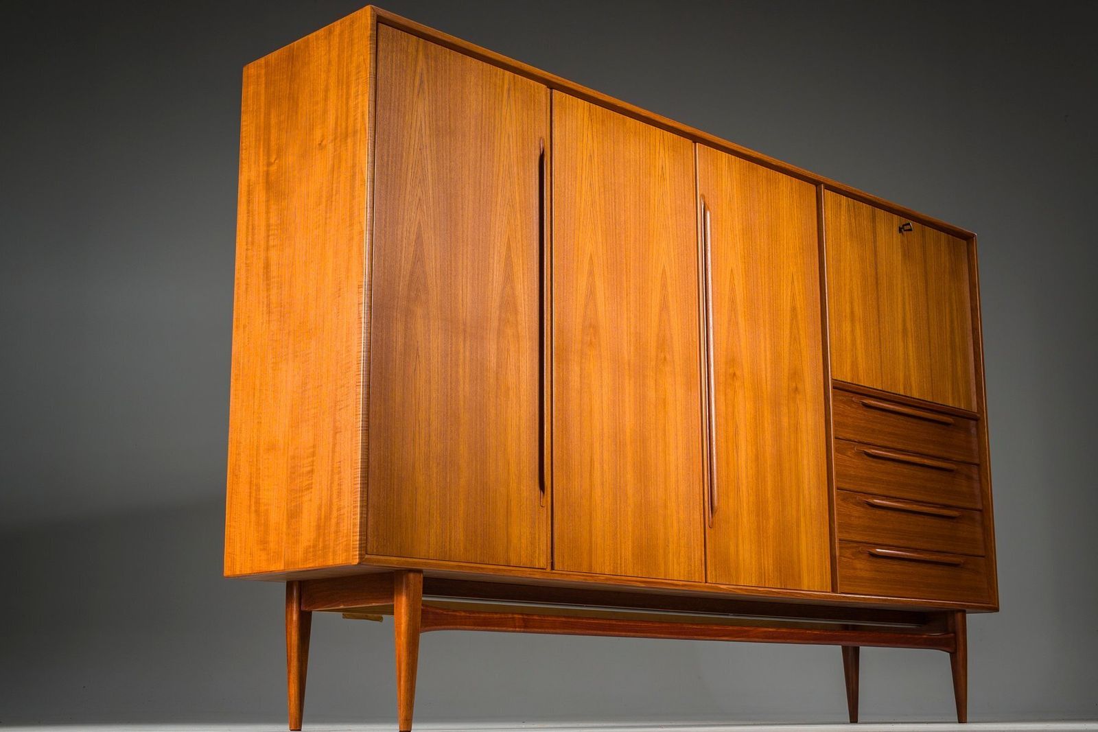 2509.0 Highboard By Heinrich Riestenpatt For Rt 200 Möbel, Germany, 1960s photo