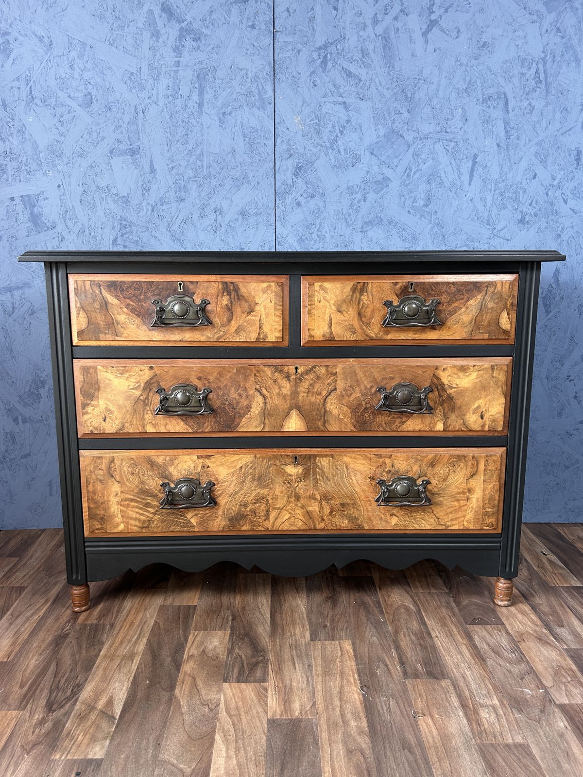 Late Victorian Walnut Chest Of Drawers With Ebonised Finish Body