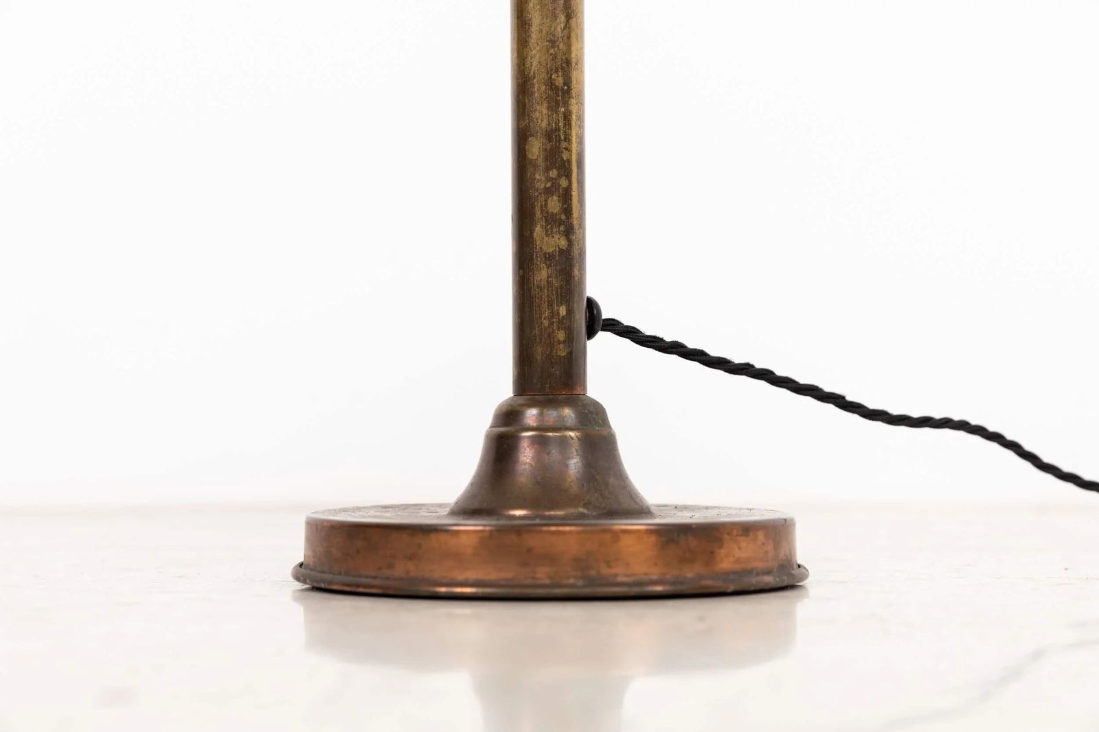 Early 20th Century Double Headed Copper Bankers Lamp photo for sale